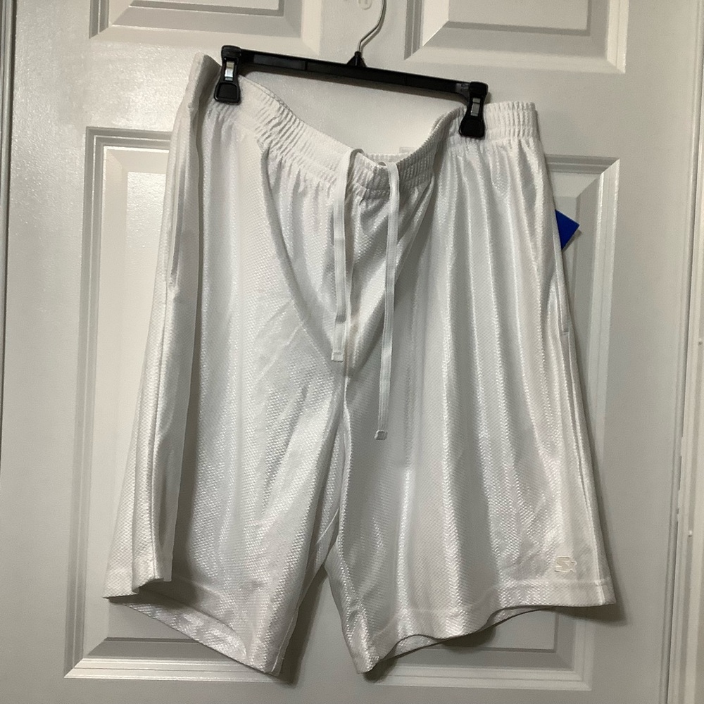 Sport  athlete shorts white size XL / 40-42. NWT.